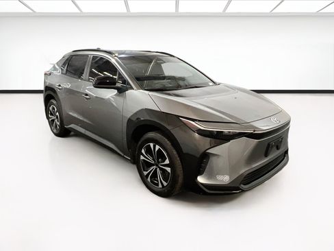 Used 2023 Toyota bZ4X FWD w/ Weather Package image 3