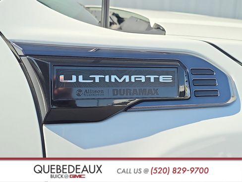 Used 2024 GMC Sierra 3500 Denali Ultimate AWD/4WD image 10