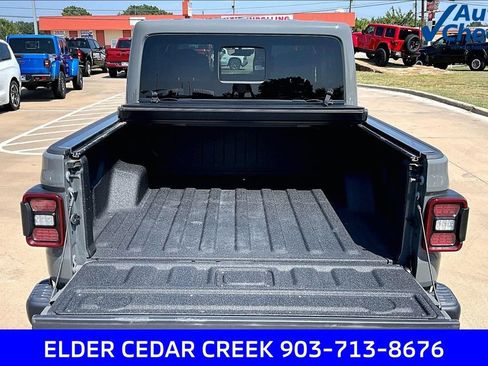 Used 2020 Jeep Gladiator Rubicon AWD/4WD image 14
