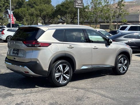 Used 2023 Nissan Rogue Platinum w/ Platinum Premium Package AWD/4WD image 3