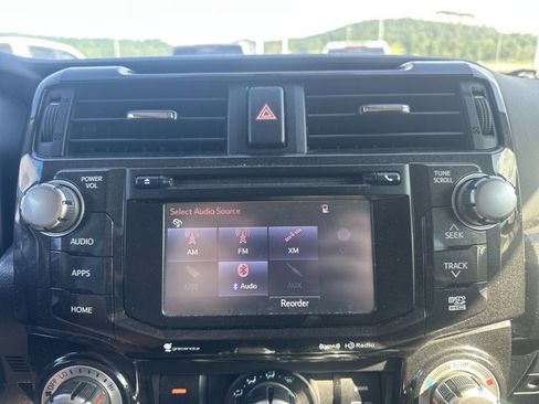 Used 2018 Toyota 4Runner TRD Off-Road Premium AWD/4WD image 22