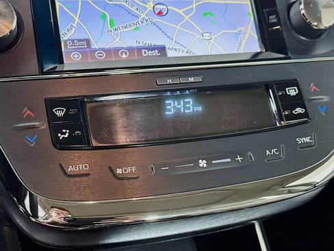 Used 2017 Toyota Avalon XLE Premium FWD image 24