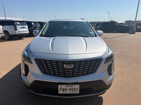 Used 2021 Cadillac XT4 Premium Luxury AWD/4WD image 5