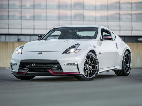Used 2019 Nissan 370Z NISMO image 1