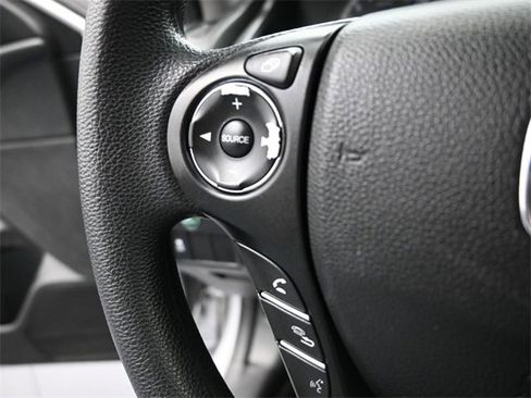 Used 2013 Honda Accord LX image 29