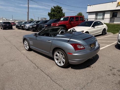 Used 2005 Chrysler Crossfire Limited RWD image 42