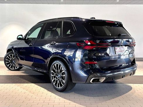 Used 2024 BMW X5 xDrive50e w/ M Sport Package AWD/4WD image 3