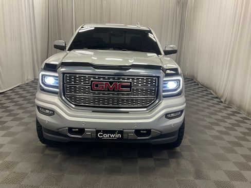 Used 2017 GMC Sierra 1500 Denali w/ Denali Ultimate Package AWD/4WD image 12