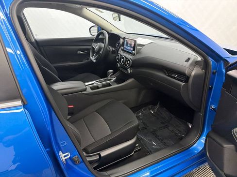 Used 2025 Nissan Sentra SV FWD image 13