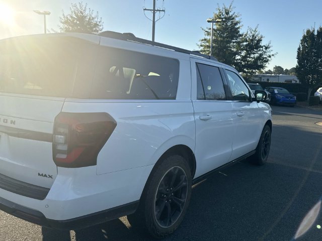 Used 2024 Ford Expedition Max Limited AWD/4WD image 11