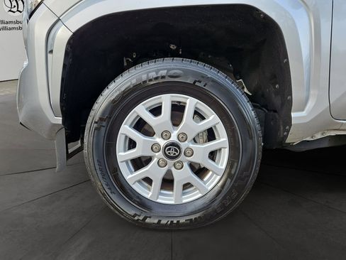 Used 2024 Toyota Tacoma TRD Sport image 14