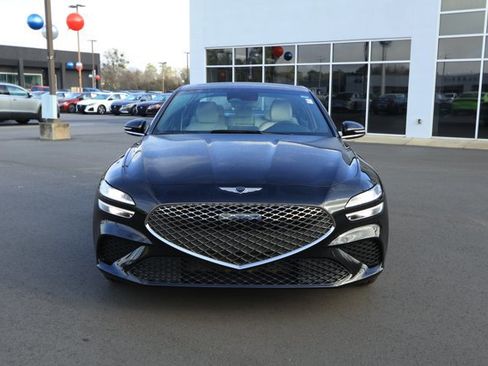Used 2025 Genesis G70 2.5T image 2