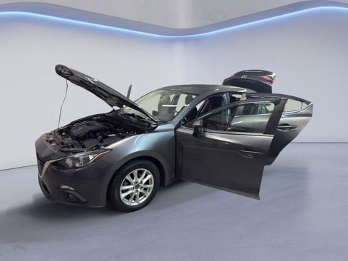 Used 2016 MAZDA MAZDA3 i Touring image 10