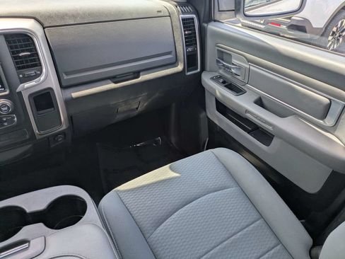 Used 2019 RAM 1500 Classic SLT w/ Luxury Group AWD/4WD image 16