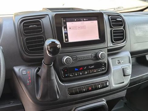 Used 2025 RAM ProMaster 2500 w/ U-Haul Equipment Group FWD image 26