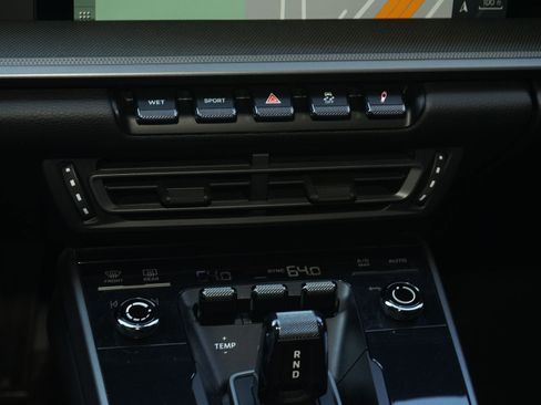 Used 2021 Porsche 911 Carrera image 17