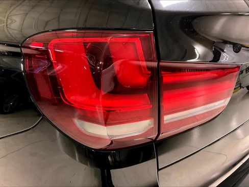 Used 2018 BMW X5 sDrive35i image 25