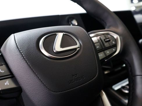 Used 2026 Lexus GX 550 w/ Accessory Package (2T) image 97
