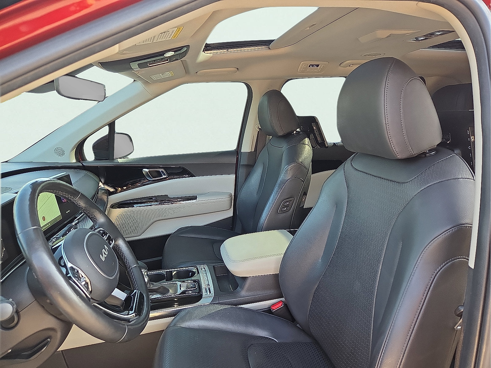 Used 2022 Kia Carnival SX Prestige FWD image 13
