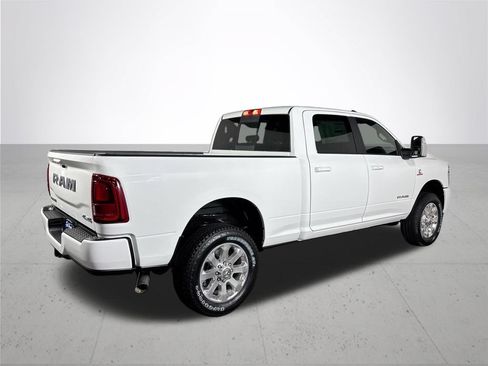 New 2026 RAM 2500 Laramie AWD/4WD image 6