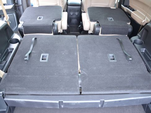 Used 2023 Ford Explorer XLT w/ Equipment Group 202A AWD/4WD image 44