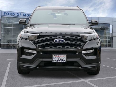 Used 2023 Ford Explorer ST-Line w/ Class IV Trailer Tow Package RWD image 9