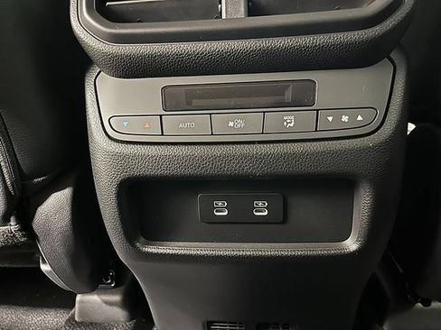 New 2026 Honda Pilot Touring image 22