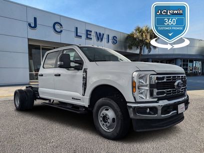 New 2025 Ford F350 XL w/ XL Chrome Package