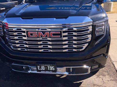 Used 2023 GMC Sierra 1500 Denali w/ Denali Reserve Package image 2