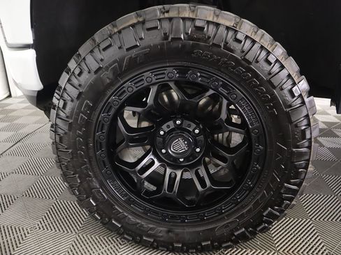 Used 2021 Chevrolet Silverado 1500 Custom image 29