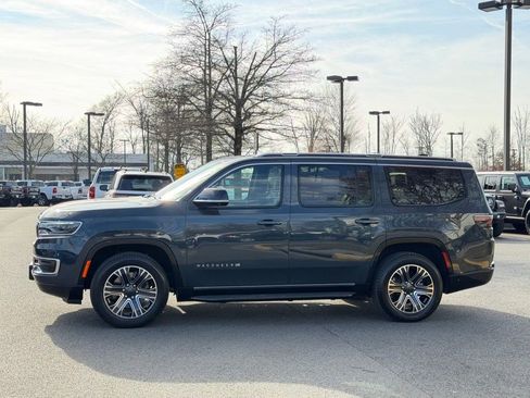 Used 2024 Jeep Wagoneer 4WD w/ Premium Group I image 11