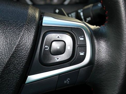 Used 2016 Toyota Camry SE image 24