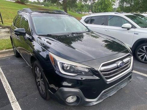 Used 2019 Subaru Outback 3.6R Limited w/ Popular Package #2 AWD/4WD image 1