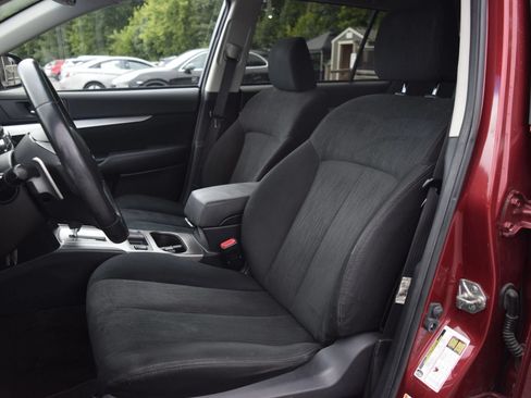 Used 2013 Subaru Outback 2.5i Premium AWD/4WD image 7
