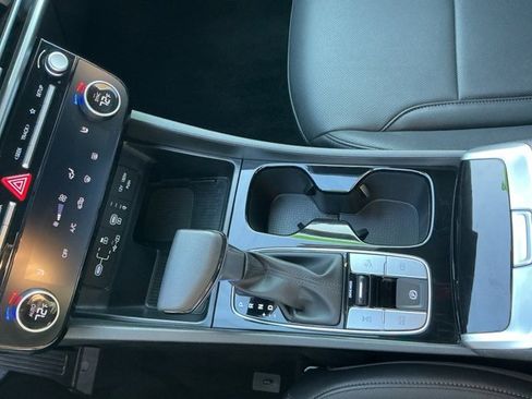 Certified 2025 Hyundai Santa Cruz SEL image 18