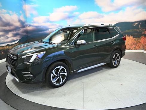 Used 2022 Subaru Forester Touring w/ Popular Package #2 image 4