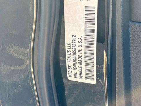 New 2025 Jeep Grand Cherokee L Laredo w/ Luxury Tech Group I image 16