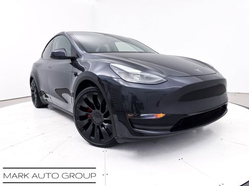 Used 2024 Tesla Model Y Performance image 1