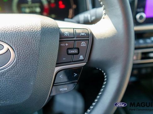 Used 2025 Toyota Camry SE w/ Convenience Package AWD/4WD image 24