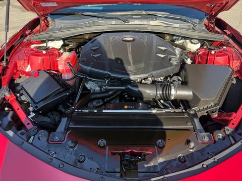 Used 2021 Chevrolet Camaro LT w/ RS Package image 20