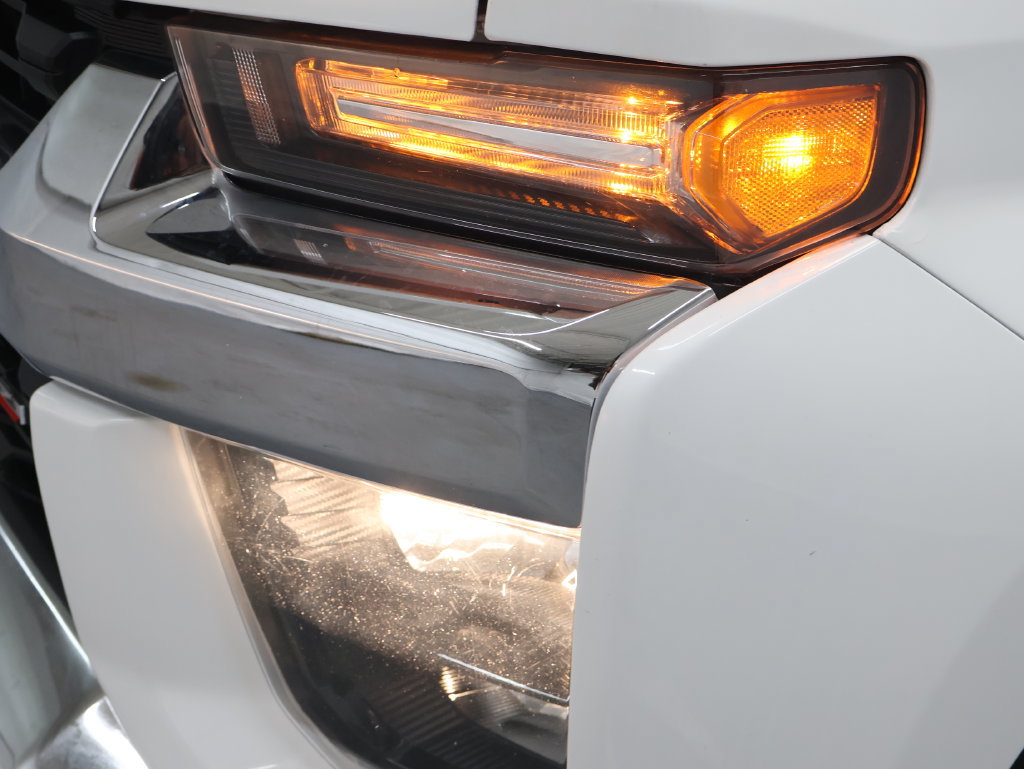 Used 2023 Chevrolet Silverado 2500 LT AWD/4WD image 27