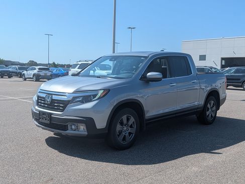 Used 2020 Honda Ridgeline RTL-E image 2