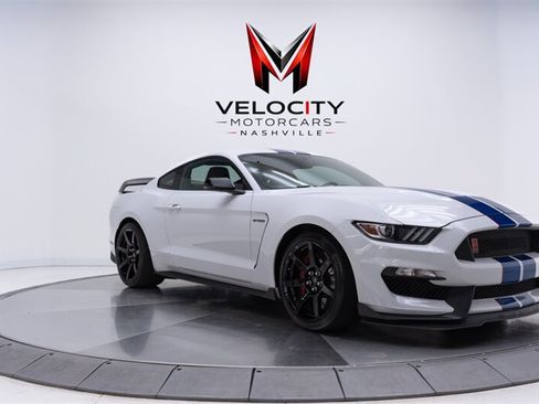 Used 2017 Ford Mustang Shelby GT350R w/ GT350R Equipment Group 920A RWD image 4