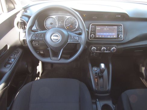 Used 2025 Nissan Kicks Play S image 16