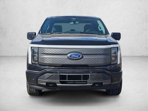 Used 2023 Ford F150 Lightning XLT AWD/4WD image 2