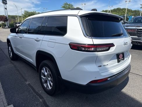 Used 2022 Jeep Grand Cherokee L Limited w/ MOPAR Finishing Package image 6