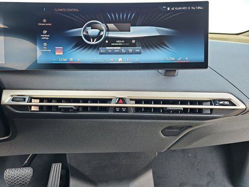 New 2026 BMW iX xDrive45 w/ Premium Package image 24