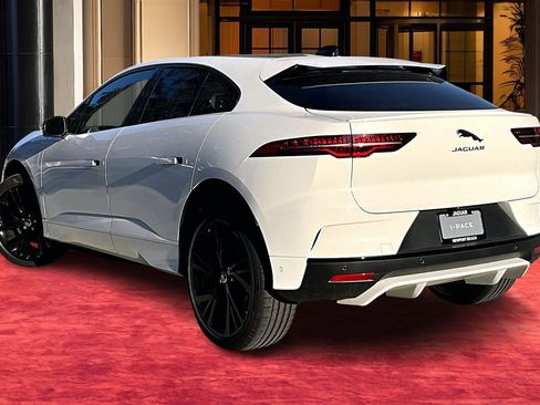 New 2024 Jaguar I-PACE R-Dynamic HSE image 2
