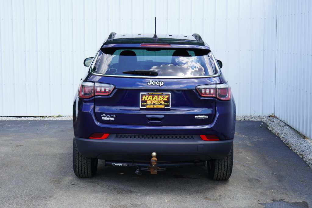Used 2020 Jeep Compass Latitude w/ Cold Weather Group AWD/4WD image 5