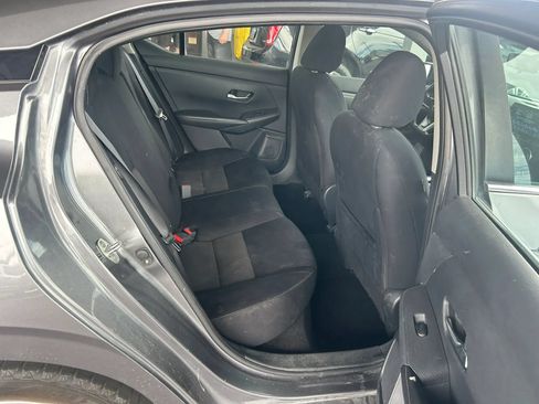 Used 2022 Nissan Sentra SV w/ Trunk Package FWD image 6